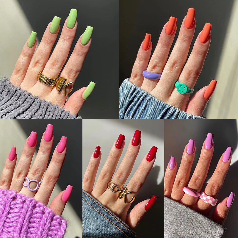 Essential Gloss Press On Nails